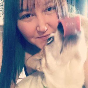 Meet your Posher, Lynsey